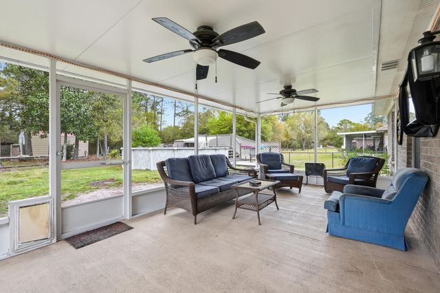 4237 Melton Road, Milton, FL 32583