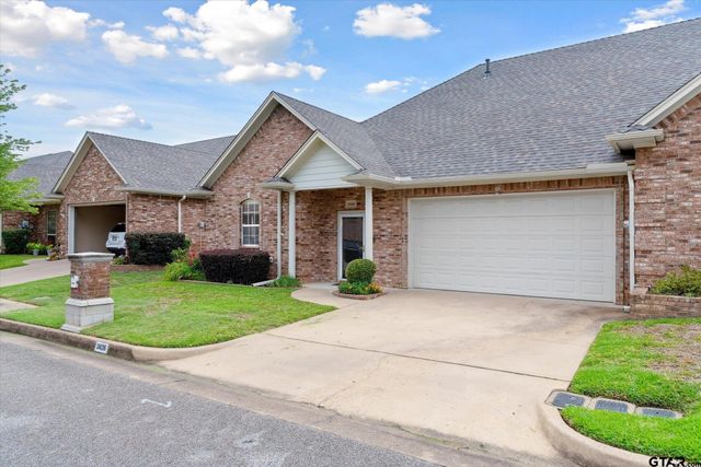 2426 Homestead Lane, Tyler, TX 75701