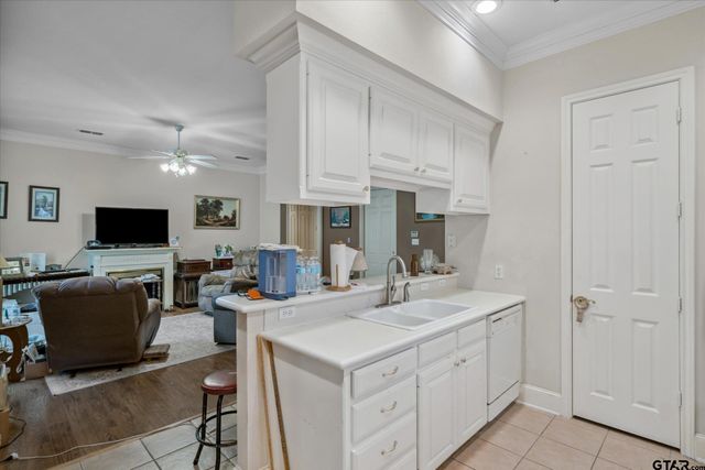 2426 Homestead Lane, Tyler, TX 75701