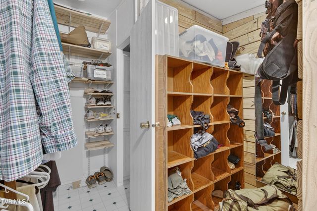 329 Mill Creek Road, Chilhowie, VA 24319