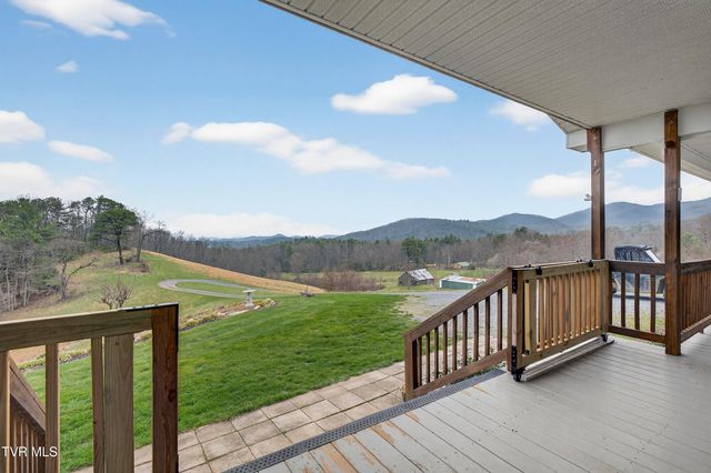 329 Mill Creek Road, Chilhowie, VA 24319