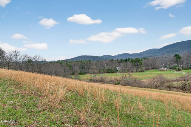 329 Mill Creek Road, Chilhowie, VA 24319