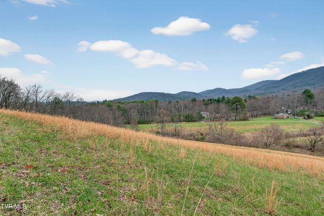 329 Mill Creek Road, Chilhowie, VA 24319