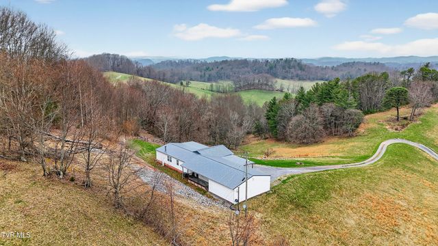 329 Mill Creek Road, Chilhowie, VA 24319