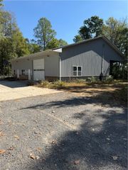 205 Claytonia Rd, Clay Twp, PA 16001