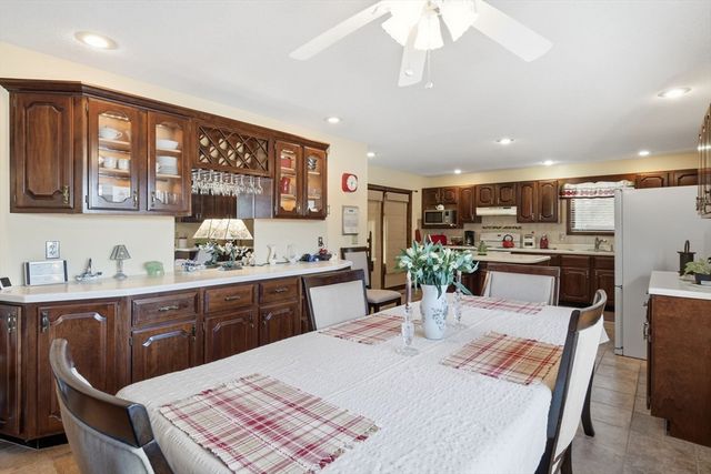 9 Jim Ash Rd, Palmer, MA 01069