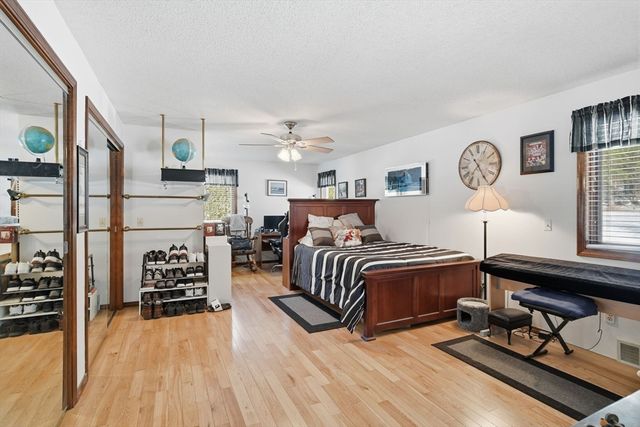 9 Jim Ash Rd, Palmer, MA 01069