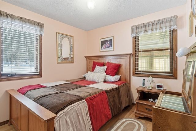 9 Jim Ash Rd, Palmer, MA 01069