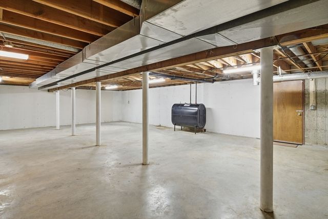 9 Jim Ash Rd, Palmer, MA 01069