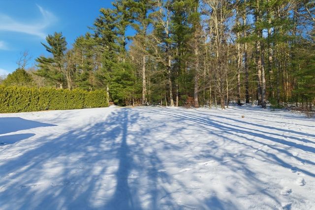 9 Jim Ash Rd, Palmer, MA 01069