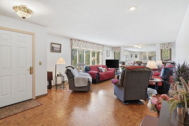 9 Jim Ash Rd, Palmer, MA 01069