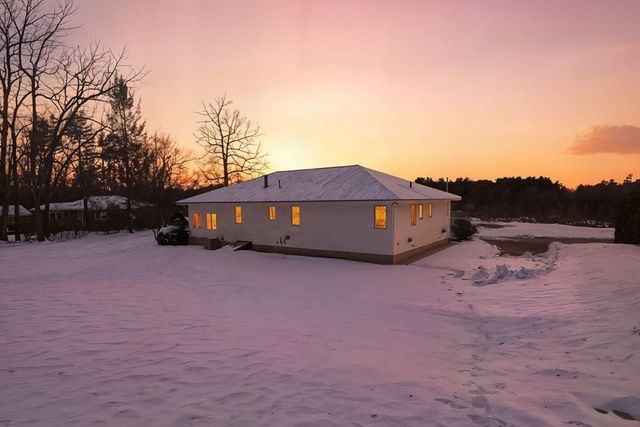 9 Jim Ash Rd, Palmer, MA 01069