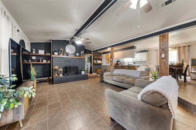 104 Melissa Street, Eddy, TX 76524