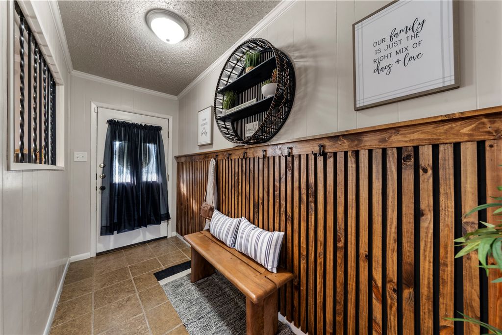 104 Melissa Street, Eddy, TX 76524