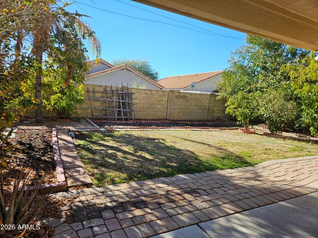 4637 E DESERT CACTUS Street, Phoenix, AZ 85032