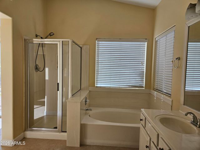 4637 E DESERT CACTUS Street, Phoenix, AZ 85032