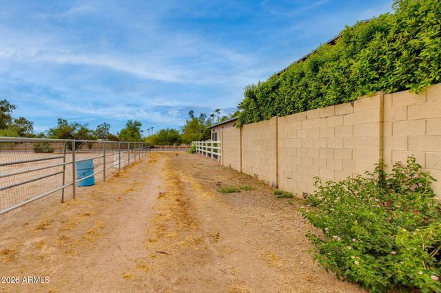 8117 E GRAY Road, Scottsdale, AZ 85260