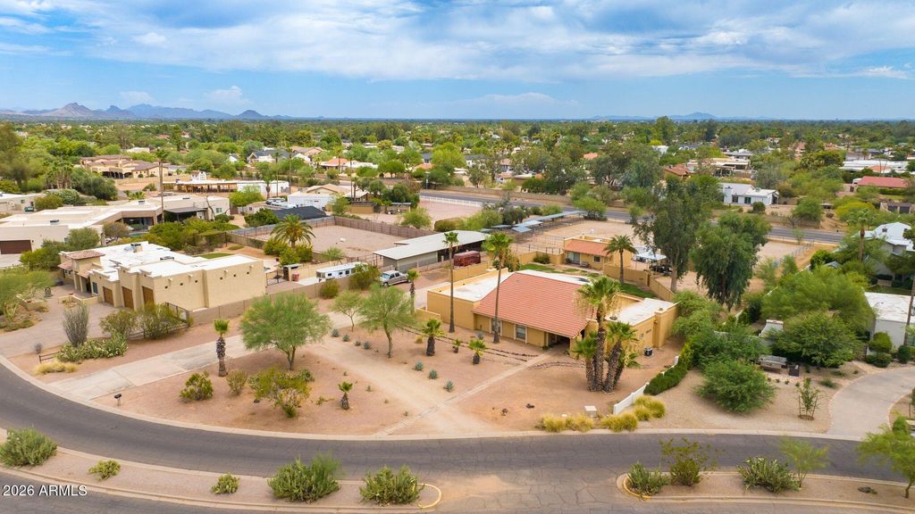 8117 E GRAY Road, Scottsdale, AZ 85260 — photo 2