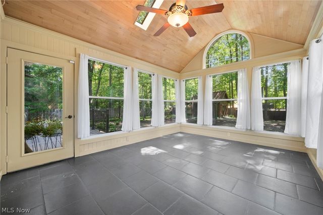 3871 Greentree Road, Stow, OH 44224