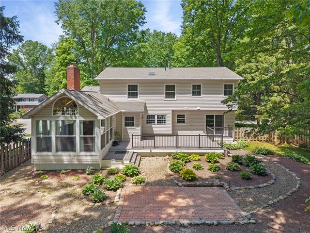 3871 Greentree Road, Stow, OH 44224