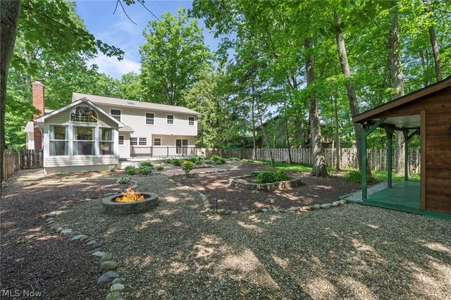 3871 Greentree Road, Stow, OH 44224
