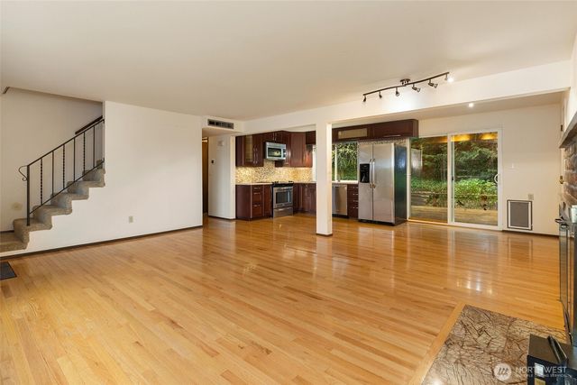 5427 159th Place NE, Redmond, WA 98052