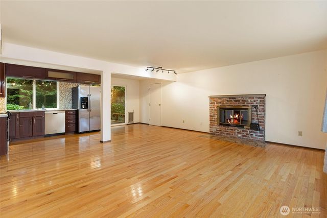 5427 159th Place NE, Redmond, WA 98052