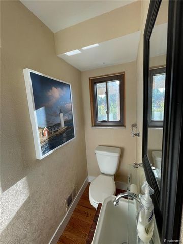 1253 Bamford Drive, Waterford, MI 48328