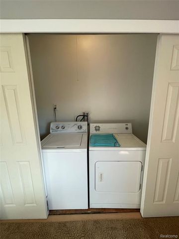 1253 Bamford Drive, Waterford, MI 48328