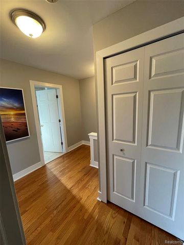 1253 Bamford Drive, Waterford, MI 48328