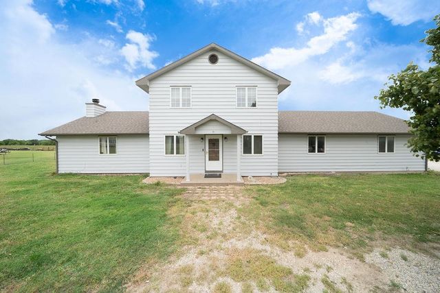 1611 E 119th St, Mulvane, KS 67110