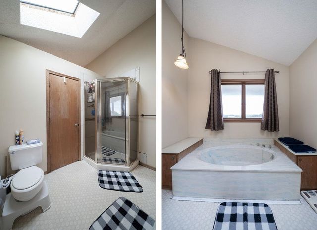 1611 E 119th St, Mulvane, KS 67110