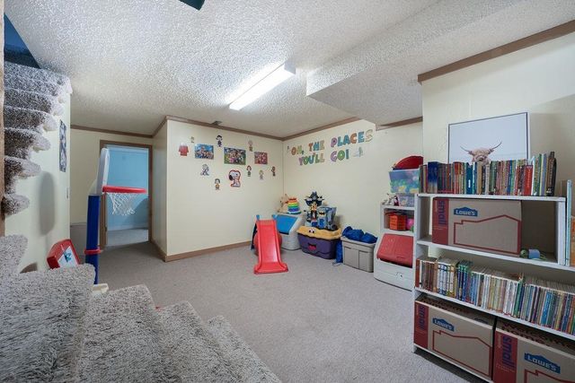 1611 E 119th St, Mulvane, KS 67110