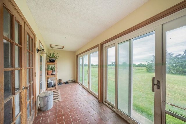 1611 E 119th St, Mulvane, KS 67110