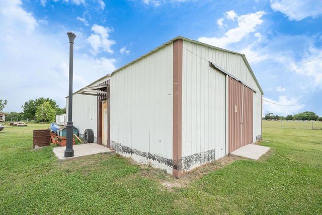 1611 E 119th St, Mulvane, KS 67110