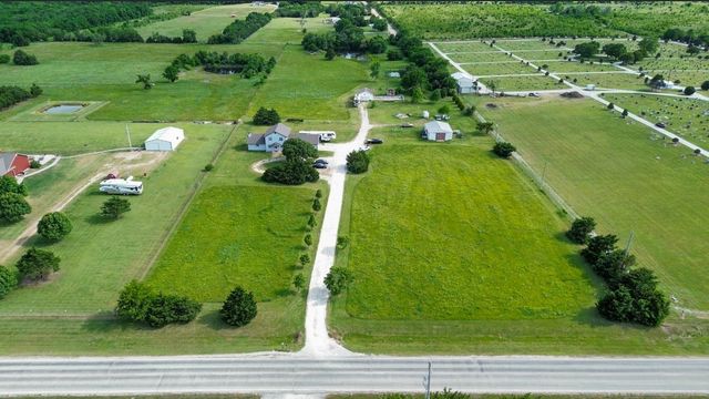 1611 E 119th St, Mulvane, KS 67110