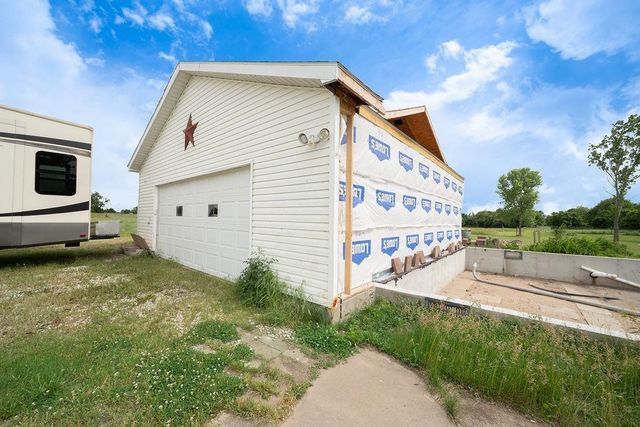 1611 E 119th St, Mulvane, KS 67110