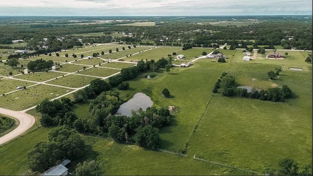 1611 E 119th St, Mulvane, KS 67110