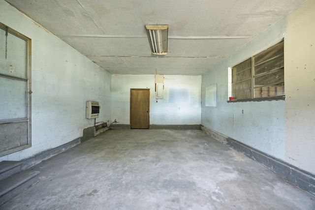 1069 N Coal Creek Road, Mcalester, OK 74501