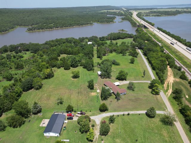 1069 N Coal Creek Road, Mcalester, OK 74501