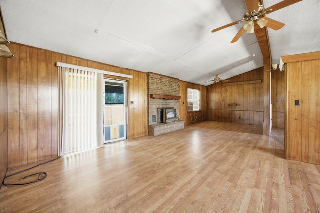 1069 N Coal Creek Road, Mcalester, OK 74501