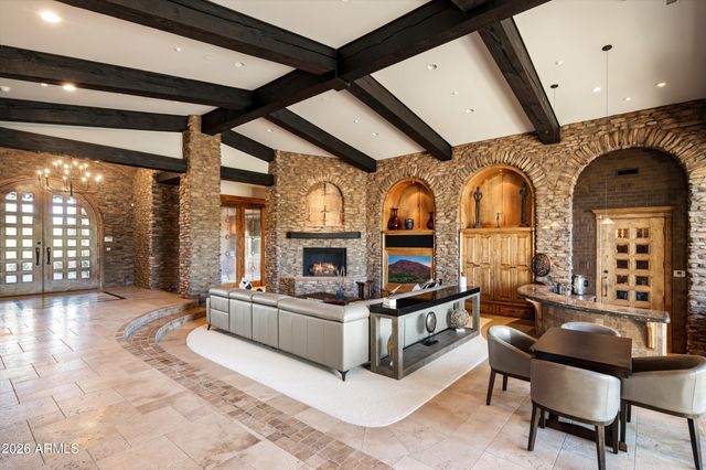 11240 E APACHE VISTAS Drive, Scottsdale, AZ 85262