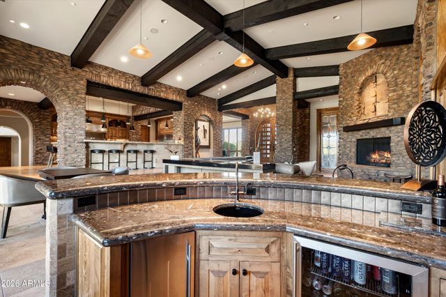 11240 E APACHE VISTAS Drive, Scottsdale, AZ 85262