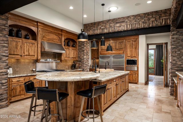 11240 E APACHE VISTAS Drive, Scottsdale, AZ 85262