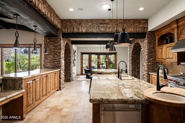 11240 E APACHE VISTAS Drive, Scottsdale, AZ 85262