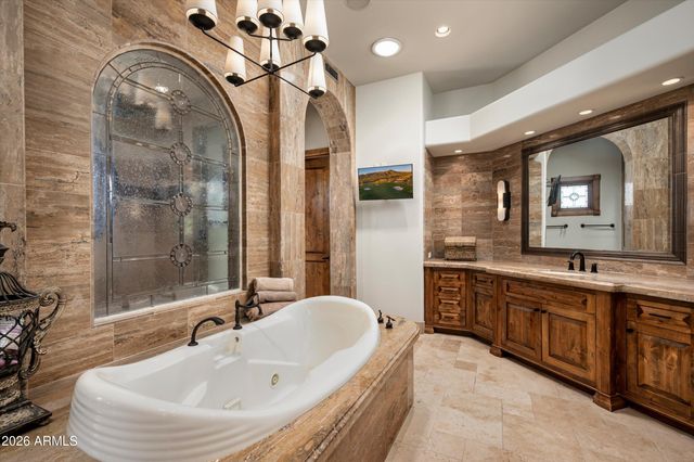 11240 E APACHE VISTAS Drive, Scottsdale, AZ 85262