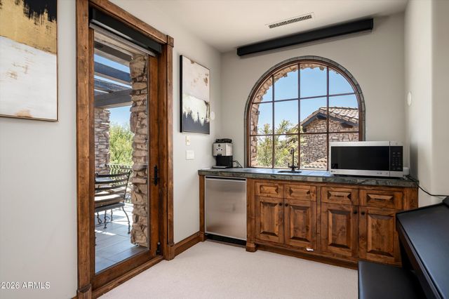 11240 E APACHE VISTAS Drive, Scottsdale, AZ 85262