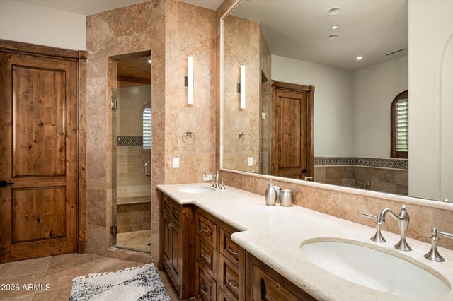 11240 E APACHE VISTAS Drive, Scottsdale, AZ 85262
