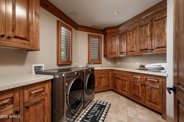 11240 E APACHE VISTAS Drive, Scottsdale, AZ 85262