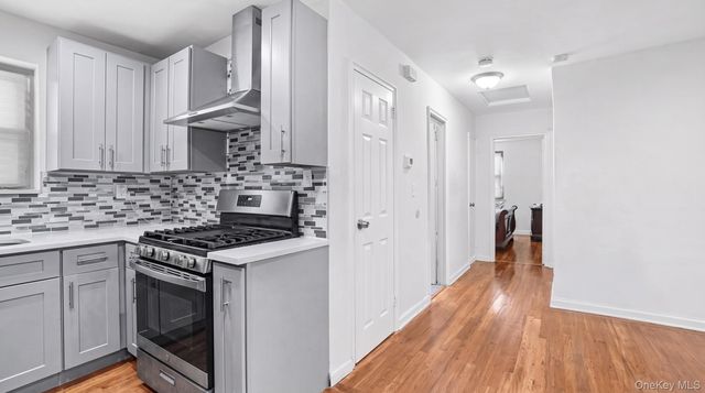 1008 Huntington Avenue, Bronx, NY 10465